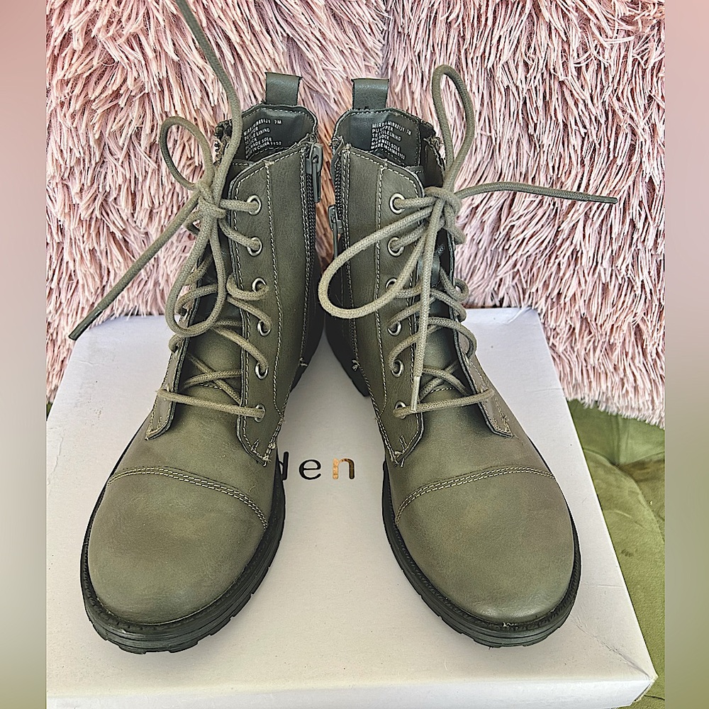 Madden Girl boots women’s size 7